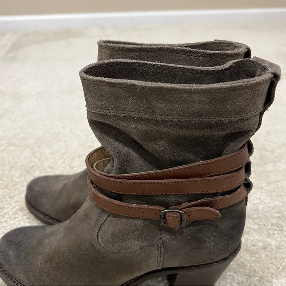 Frye Women Jane Strappy Short Ankle Boot Suede Leather  Pull On Size 5.5 B Gray, - Picture 14 of 16